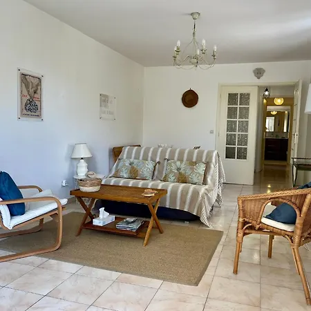 T3 Les Juandines Apartamento *